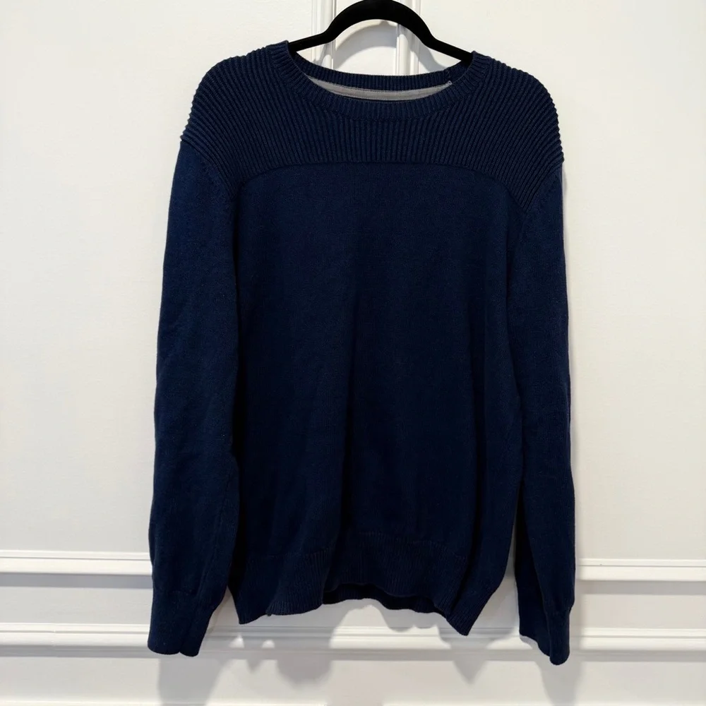 Banana Republic Men's Size L Navy Blue‎ Crewneck Sweater Ribbed Shoulder Detail